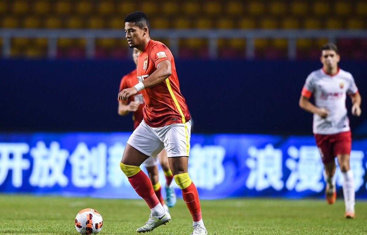 爱游戏官网-德甲赛程吃紧，费城76人关键时刻回应争议，质疑声仍在，球队文化再被提及的简单介绍