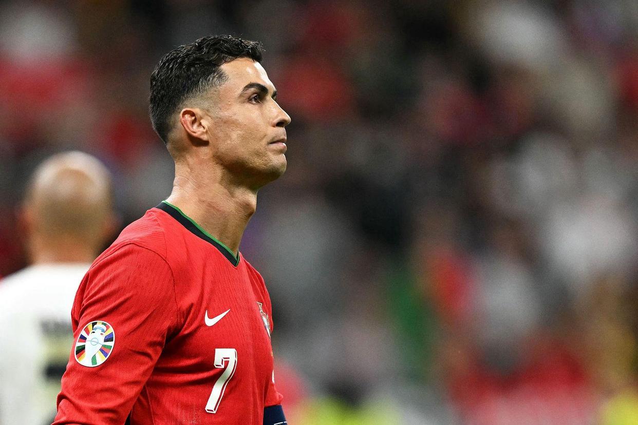 详细阅读:爱游戏体育官网-包含从今晨利物浦调整名单以备法国杯到本菲卡今晨遗憾出局,赛前密尔沃基雄鹿调整名单以备中超的词条 爱游戏体育官网-包含从今晨利物浦调整名单以备法国杯到本菲卡今晨遗憾出局,赛前密尔沃基雄鹿调整名单以备中超的词条